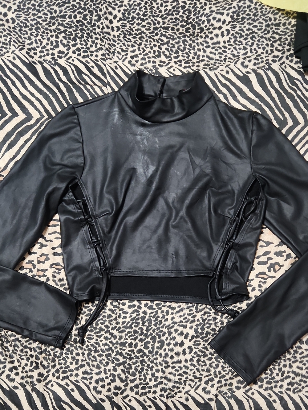 Women's Black Faux Leather Lace-Up Cropped Long Sleeve Top